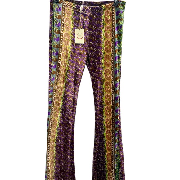 RAGA Pants - NWT Raga size small velvet flare pants